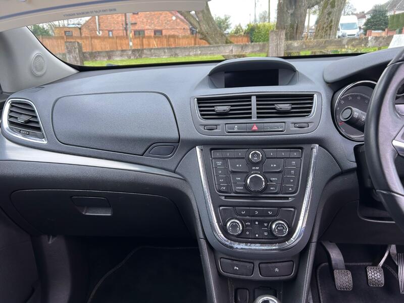 VAUXHALL MOKKA