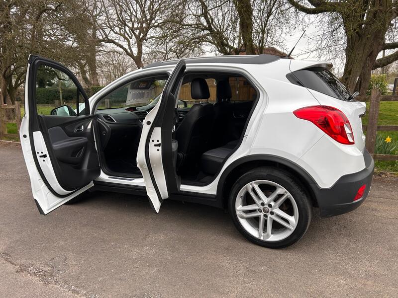 VAUXHALL MOKKA