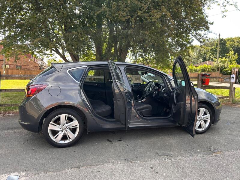 VAUXHALL ASTRA