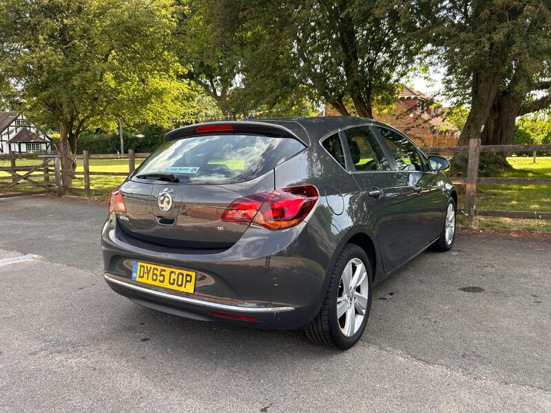 VAUXHALL ASTRA