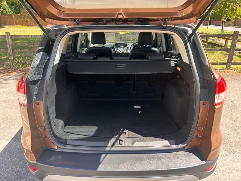 FORD KUGA
